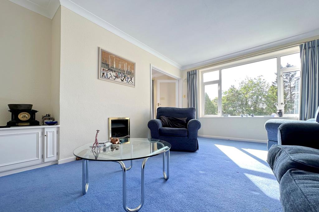 Cranwells Park, Bath 3 bed detached house £780,000