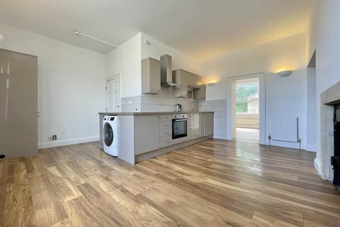 Flat, 30 Bathwick Street, Bath, BA2 6NZ