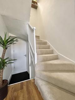 Flat, 30 Bathwick Street, Bath, BA2 6NZ