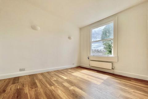 Flat, 30 Bathwick Street, Bath, BA2 6NZ