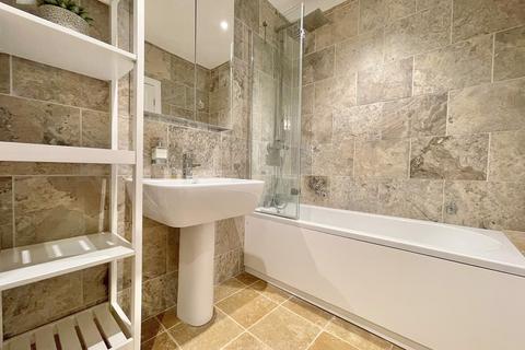 Flat, 30 Bathwick Street, Bath, BA2 6NZ