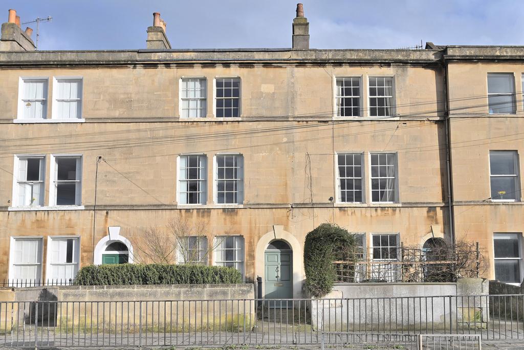 Caroline Buildings, Bath 4 bed terraced house for sale £900,000