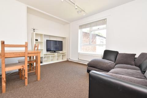 3 bedroom flat to rent, Russet Grove, Eaton, NR4