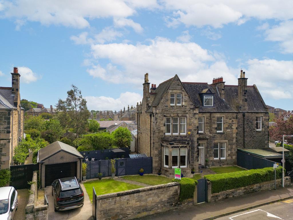 Beveridge Road, Kirkcaldy, KY1 5 bed semidetached house for sale £