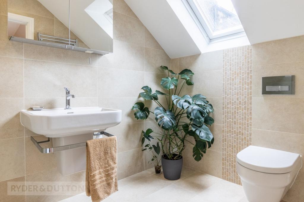 En-Suite Shower