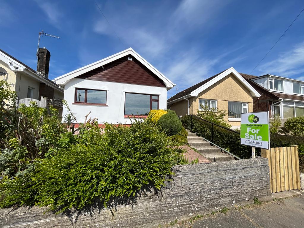 Broadmead, Killay, Swansea 2 bed bungalow £225,000