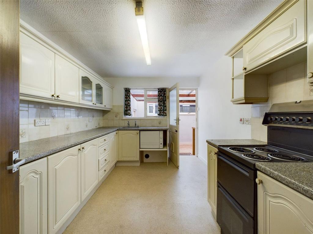 Lifton, Devon 3 bed bungalow for sale £200,000