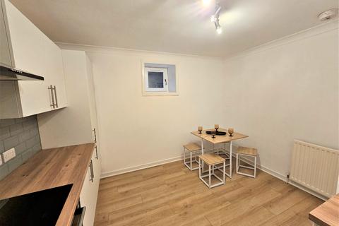 2 bedroom flat to rent, Union Grove, City Centre, Aberdeen, AB10