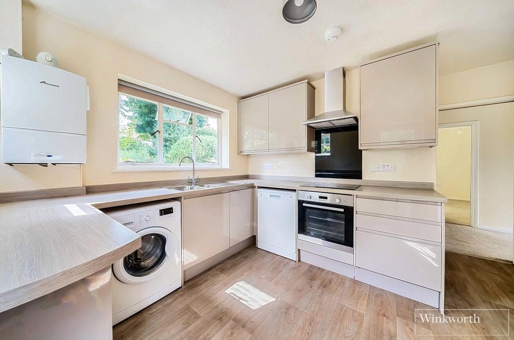 Oriental Road, Sunninghill, Berkshire, SL5 2 bed bungalow for sale £