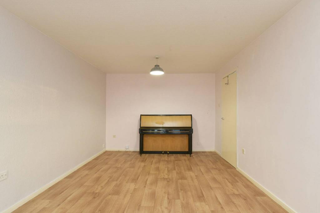 MFL0216723 693.jpg