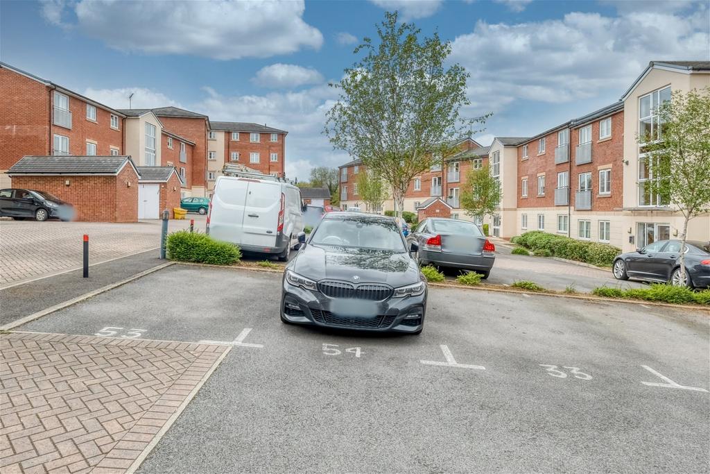 Hollington House, Dixon Close... 1 bed apartment £120,000