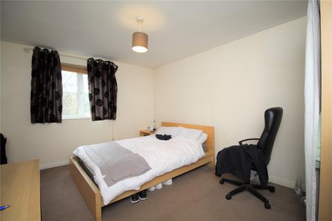 4 bedroom flat to rent - Abbots Mews, Burley, Leeds, LS4