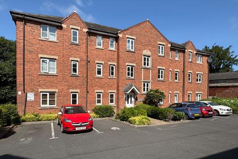 4 bedroom flat to rent, Abbots Mews, Burley, Leeds, LS4