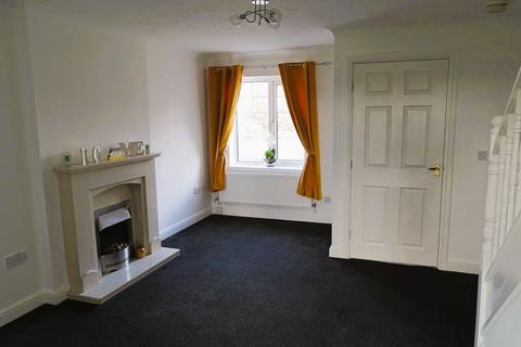 3 bedroom semi-detached house to rent, Harbrook Grove, Hindley Green, WN2