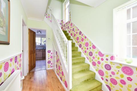 2 Gable Close, Abbots Langley, WD5 0LD