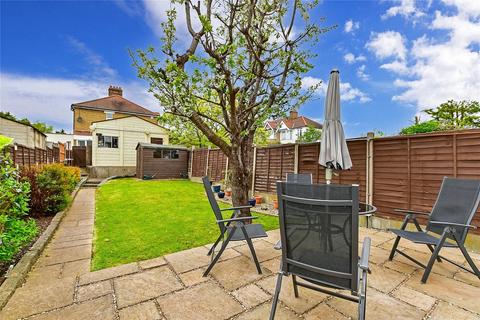 4 bedroom terraced house for sale, St. Barnabas Road, Woodford Green, Essex