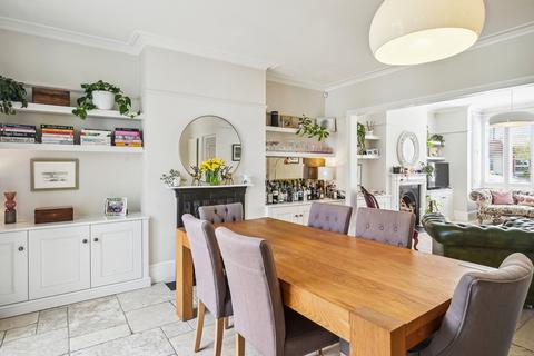 102 Mayfield Avenue, London, W13 9UX