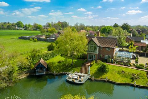 5 bedroom detached house for sale - Hethersett Road, East Carleton, NR14