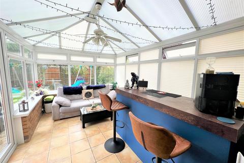 11 Borrowdale Way, Grantham, NG31 8QX