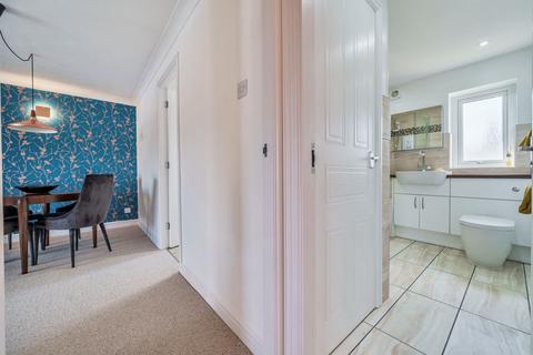 27 Fairfield Close, Staveley, Kendal, LA8 9RA