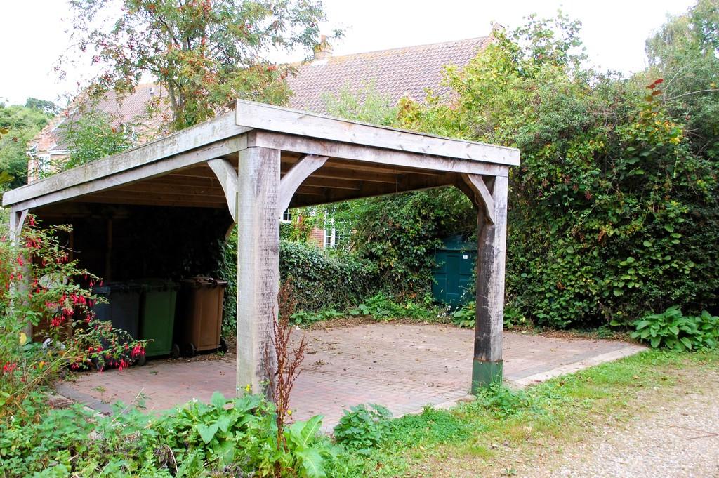 Matlaske 3 bed end of terrace house for sale £375,000
