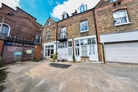 1 bedroom flat for sale, Canfield Place, South Hampstead, NW6