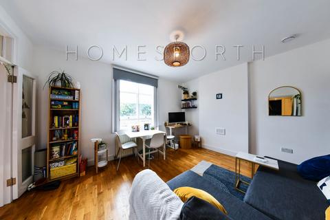 1 bedroom flat for sale, Canfield Place, South Hampstead, NW6