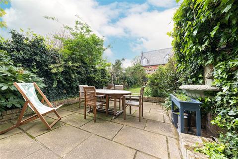 6 bedroom terraced house to rent, Petherton Road, Highbury, London