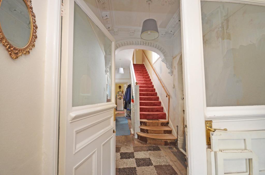 Longford Road, Bognor Regis 5 bed detached house for sale £400,000