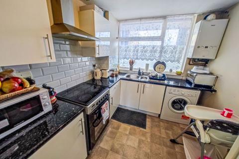 1 bedroom flat for sale - Whinchat Road, West Thamesmead