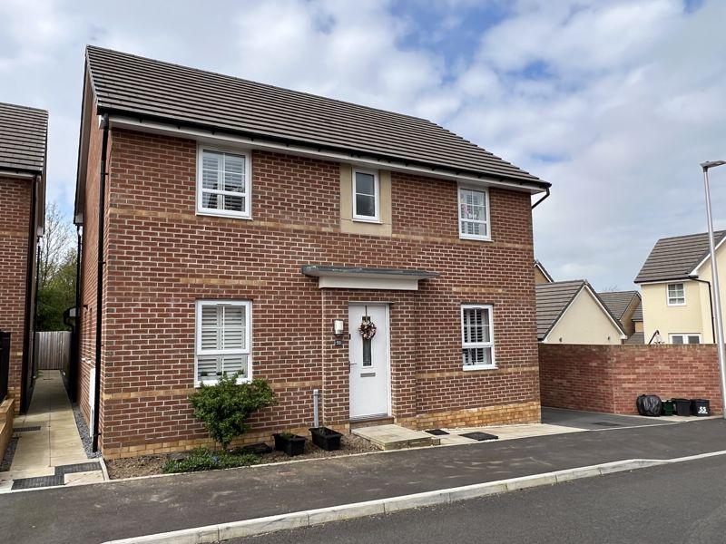 55 Cae Brewis, Boverton, Llantwit Major, CF61 2AU 4 bed detached house