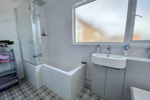 76 Columbia Road, Grimsby, DN32 8EB