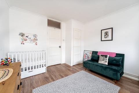 10 Althorne Gardens, London, E18 2DA