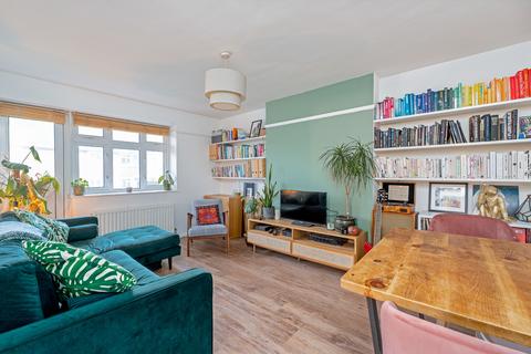 10 Althorne Gardens, London, E18 2DA