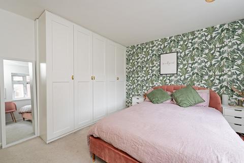10 Althorne Gardens, London, E18 2DA