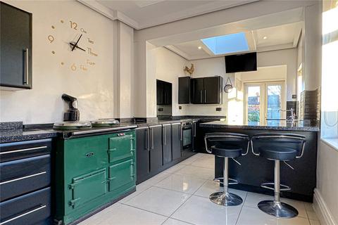 3 bedroom semi-detached house for sale - Parkfield Road North, New Moston, Manchester, M40