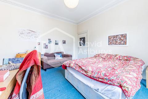 2 bedroom flat to rent, Thane Villas, Finsbury Park, London