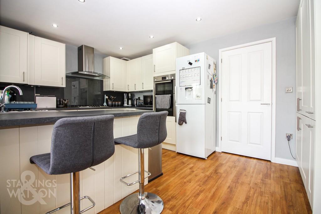 Purdance Close, Chapel Break, Norwich 3 bed semidetached house for