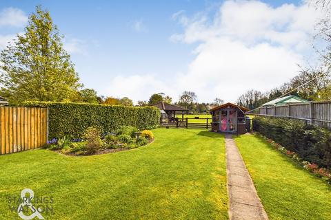 4 bedroom detached house for sale, Ashwellthorpe Road, Wreningham, Norwich