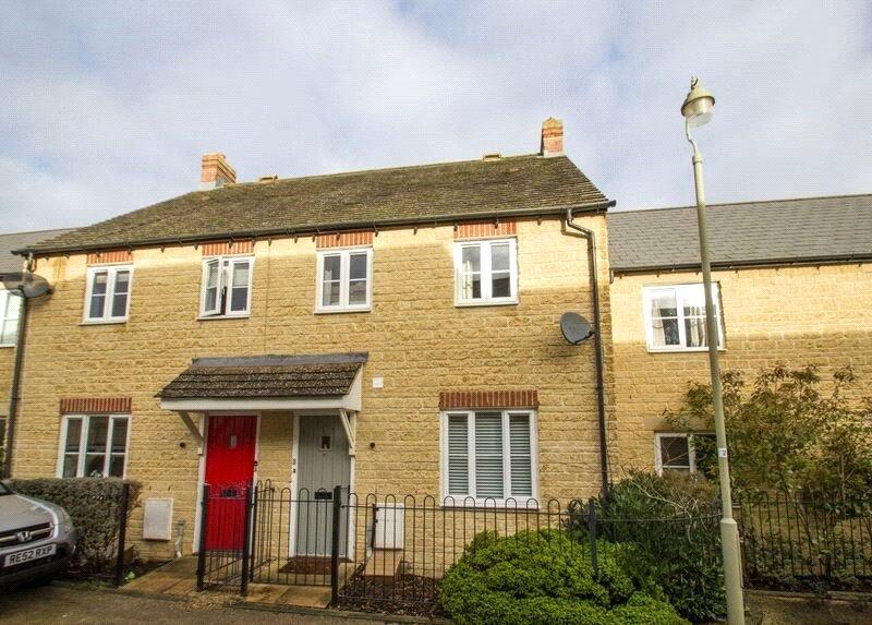 Poppy Terrace, Shilton Park, Carterton, Oxfordshire, OX18 3 bed terraced house £290,000