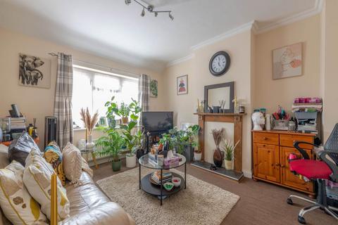 1 bedroom flat for sale - Tilney Road, Dagenham, Essex