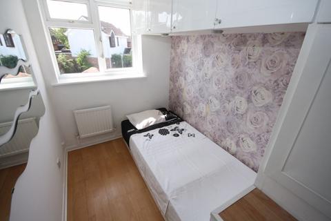 38 Braunston Drive, Hayes, UB4 9RB