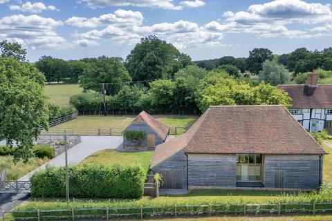 2 bedroom detached house for sale, Hareplain Road, Biddenden, Kent, TN27 8LJ