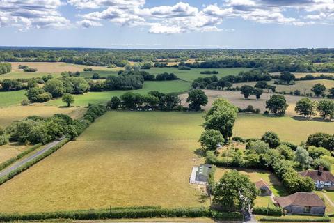 2 bedroom detached house for sale, Hareplain Road, Biddenden, Kent, TN27 8LJ