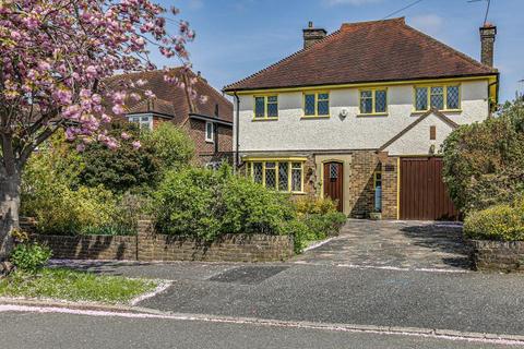 30 Ewhurst Avenue, South Croydon, CR2 0DG