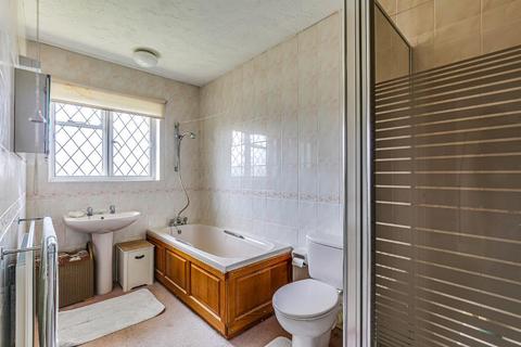 30 Ewhurst Avenue, South Croydon, CR2 0DG