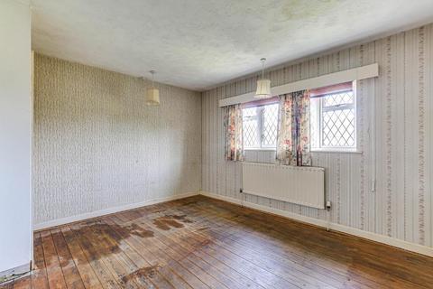 30 Ewhurst Avenue, South Croydon, CR2 0DG