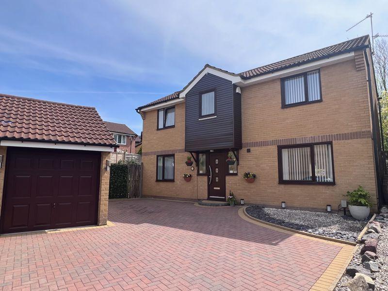Sanctuary Court, Cardiff 4 bed detached house £385,000