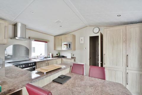 2 bedroom detached house for sale, Kingfisher Lake, Cotswold Hoburne, Cotswold Water Park