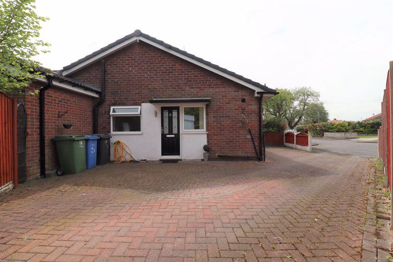Friars Avenue, Great Sankey, WA5 3 bed bungalow for sale £270,000